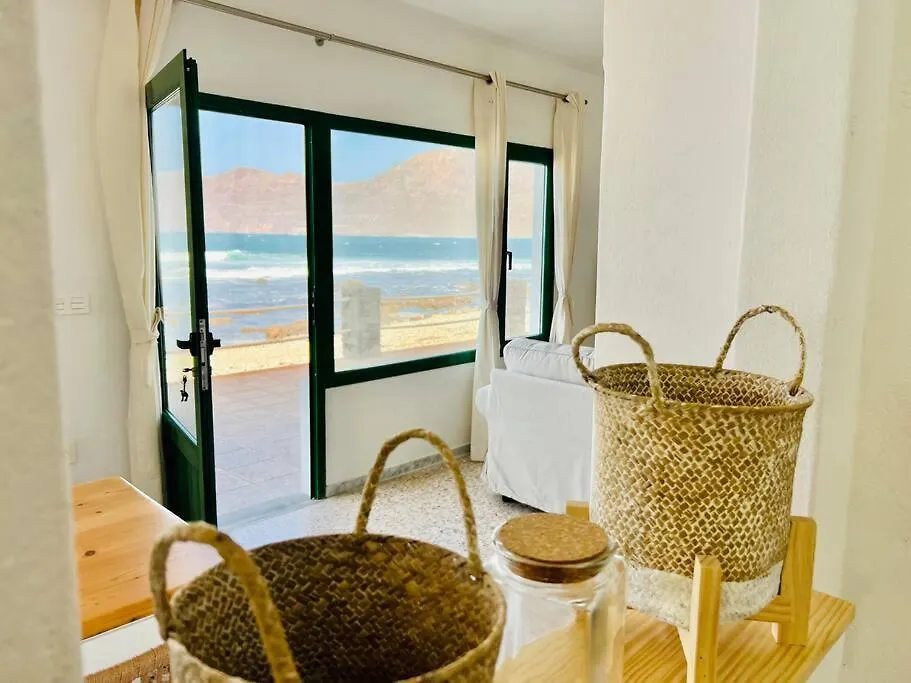 Famara Frontsea House Apartment Spain