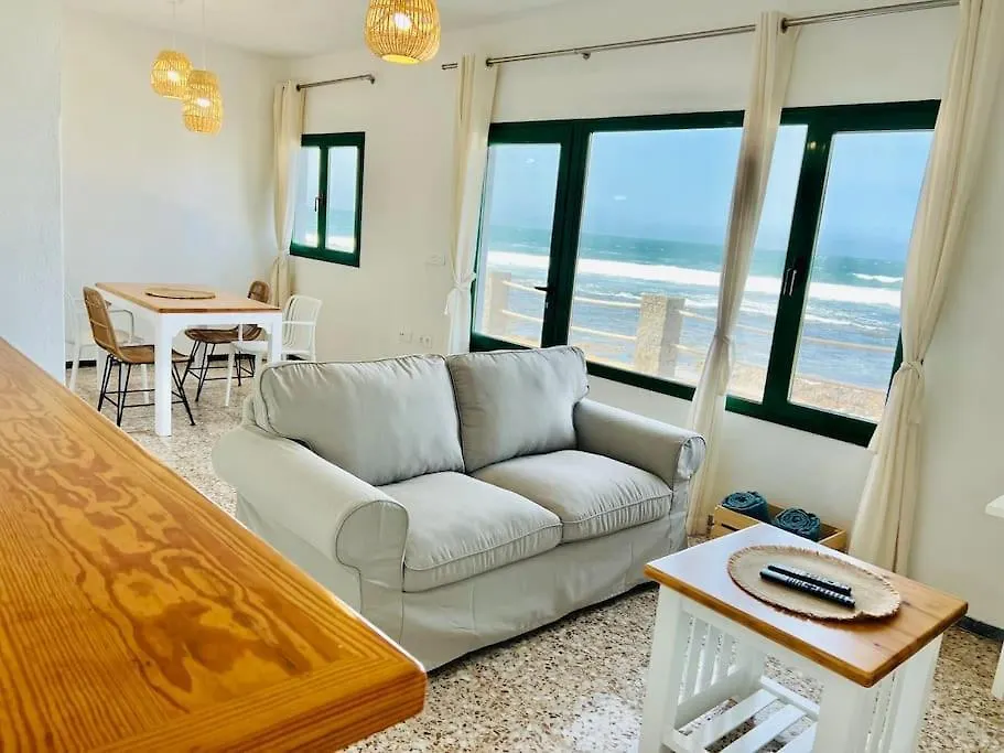 Famara Frontsea House Apartment